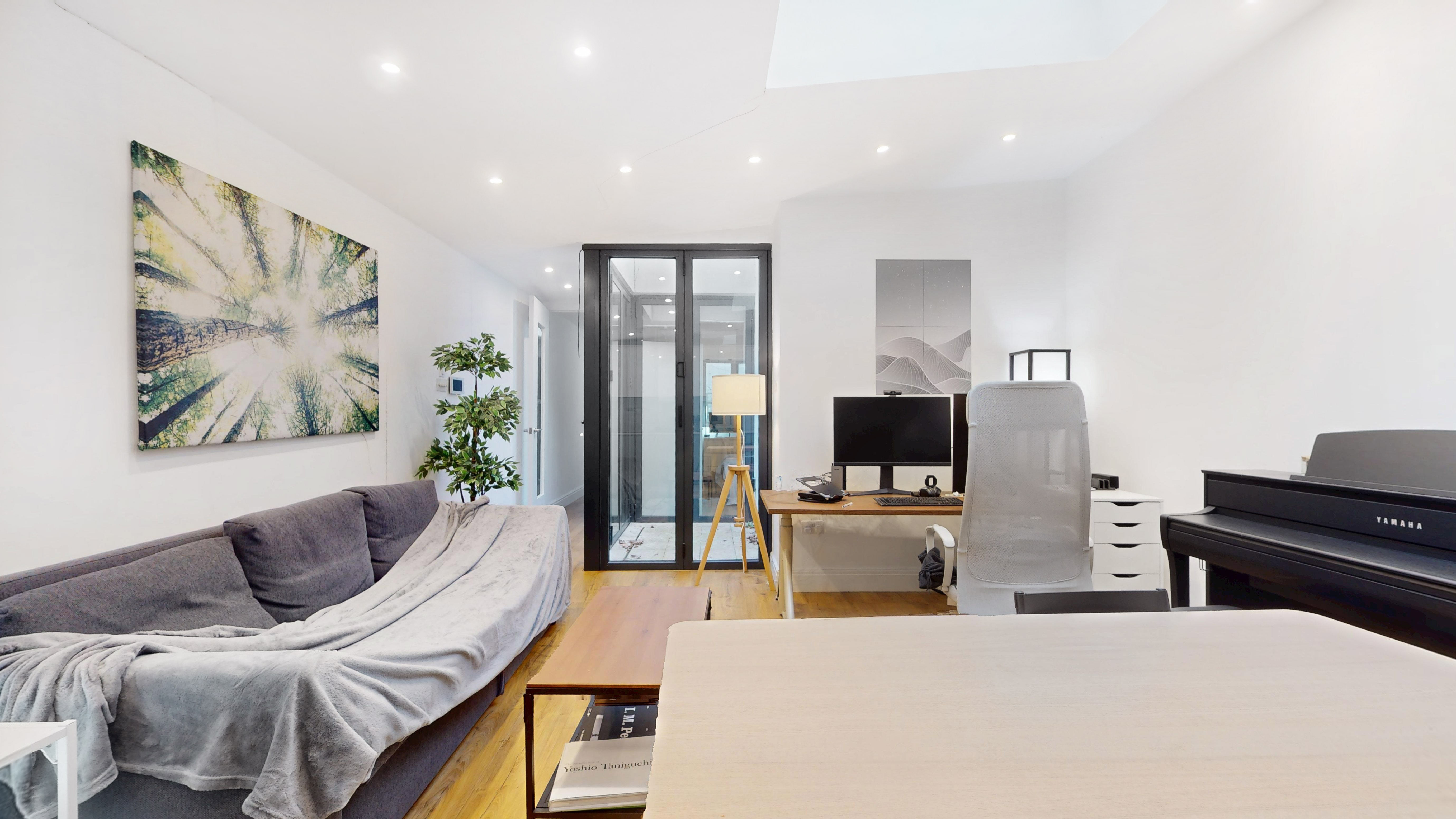 Parkway, Regents Park / Camden